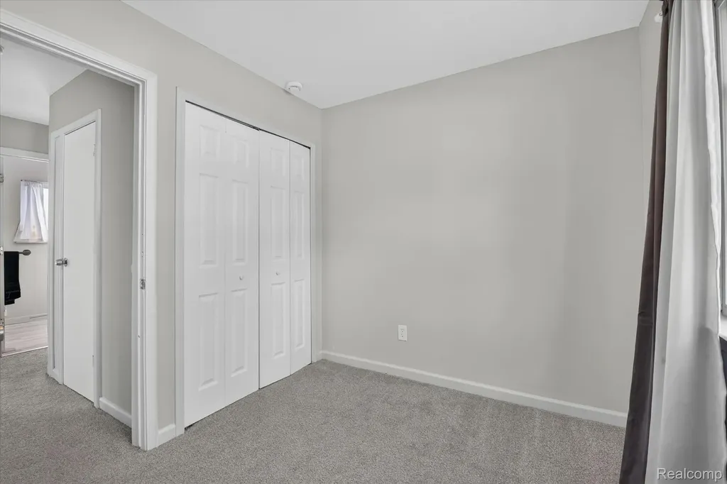15924 Orchard Street Romulus City MI 48174