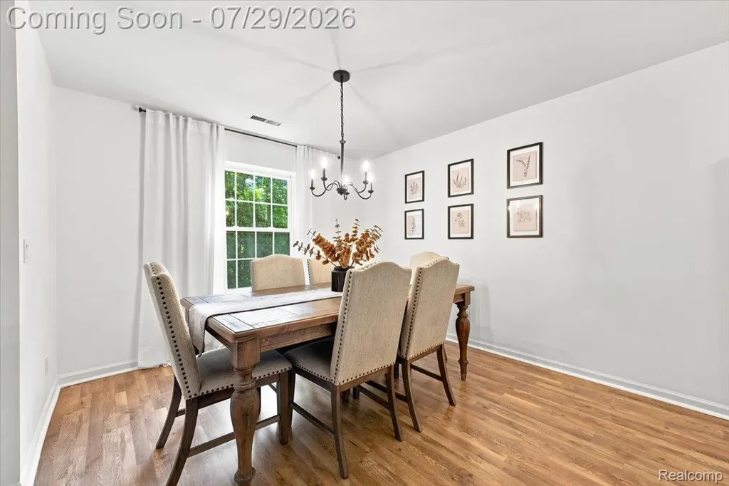 1655 Huntington Park Rochester Hills City MI 48309