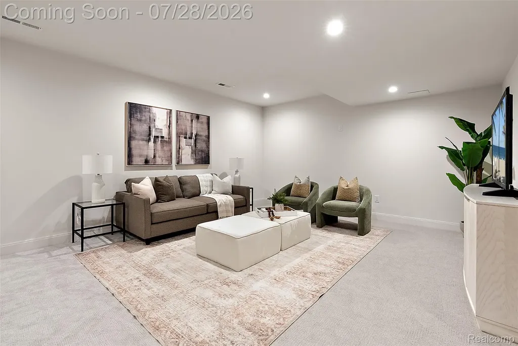3919 Woodland Avenue Royal Oak City MI 48073