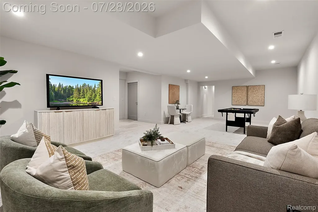 3919 Woodland Avenue Royal Oak City MI 48073
