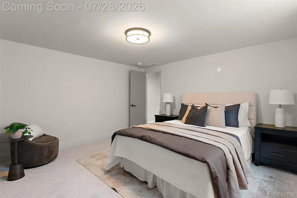 3919 Woodland Avenue Royal Oak City MI 48073