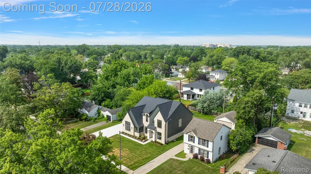 3919 Woodland Avenue Royal Oak City MI 48073