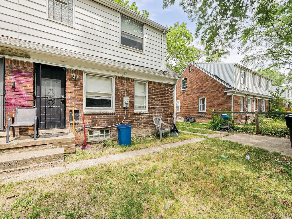 17156 Ontario Street Detroit City MI 48224