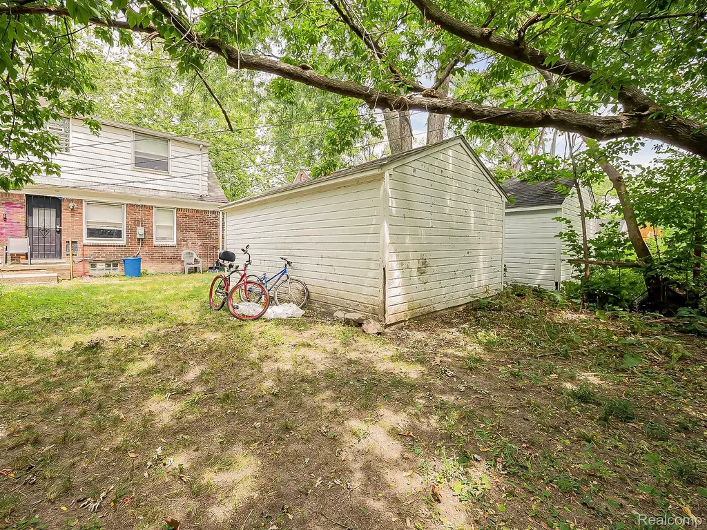 17156 Ontario Street Detroit City MI 48224