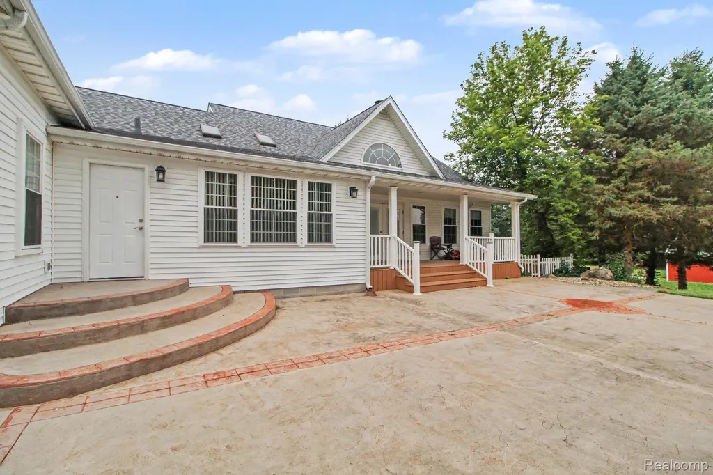 6740 Herbst Road Genoa Township MI 48114