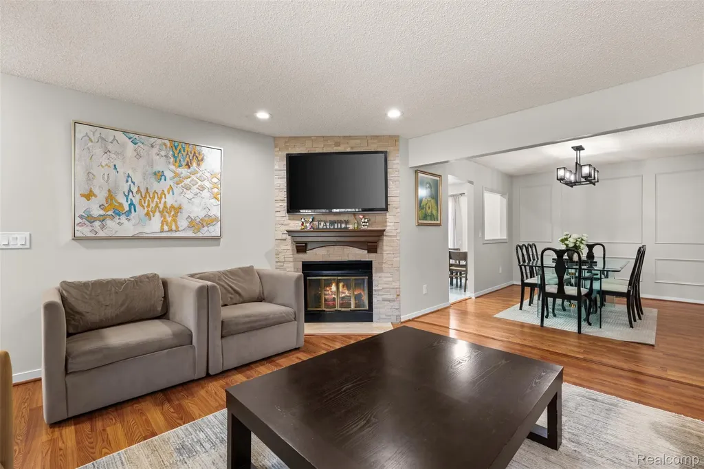 7096 Clements West Bloomfield Charter Township MI 48322
