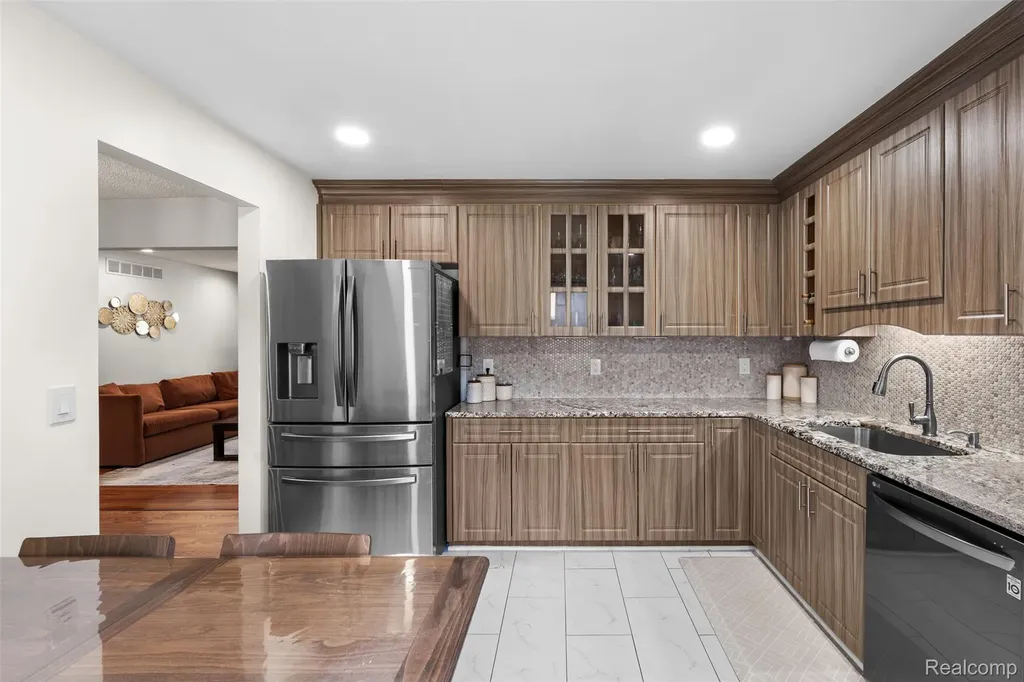 7096 Clements West Bloomfield Charter Township MI 48322