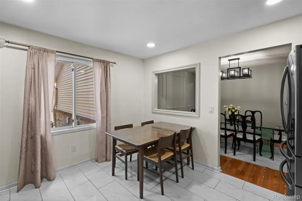 7096 Clements West Bloomfield Charter Township MI 48322