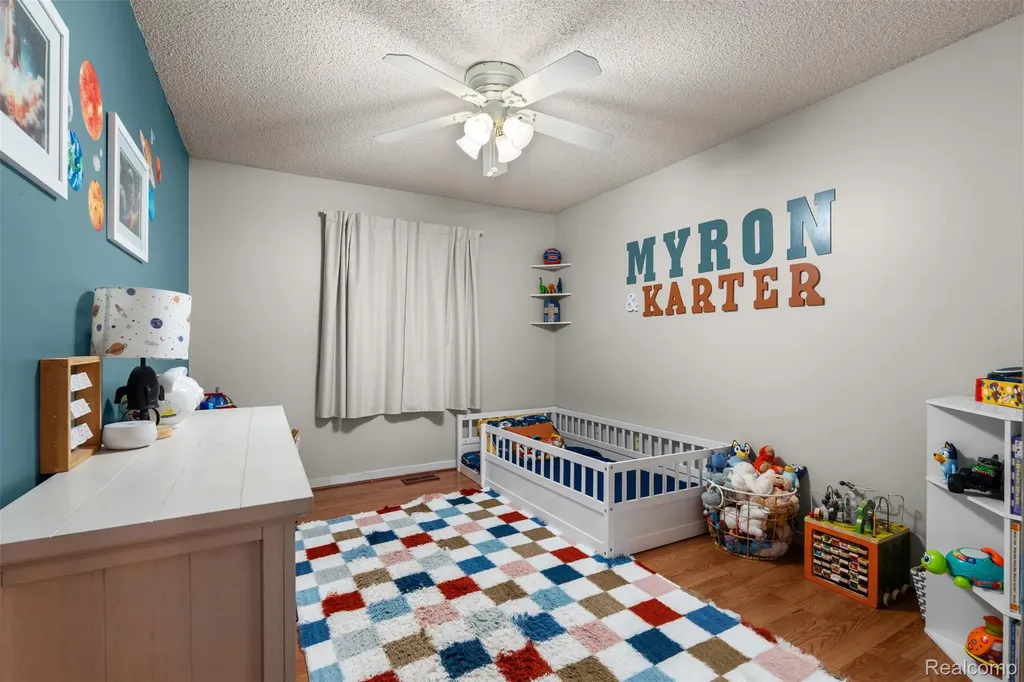 7096 Clements West Bloomfield Charter Township MI 48322