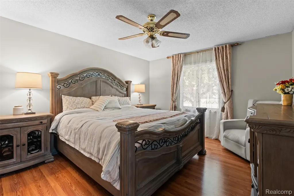 7096 Clements West Bloomfield Charter Township MI 48322