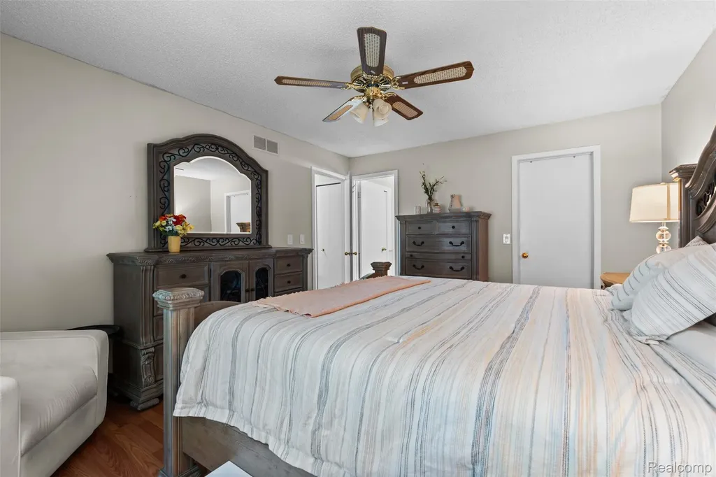 7096 Clements West Bloomfield Charter Township MI 48322