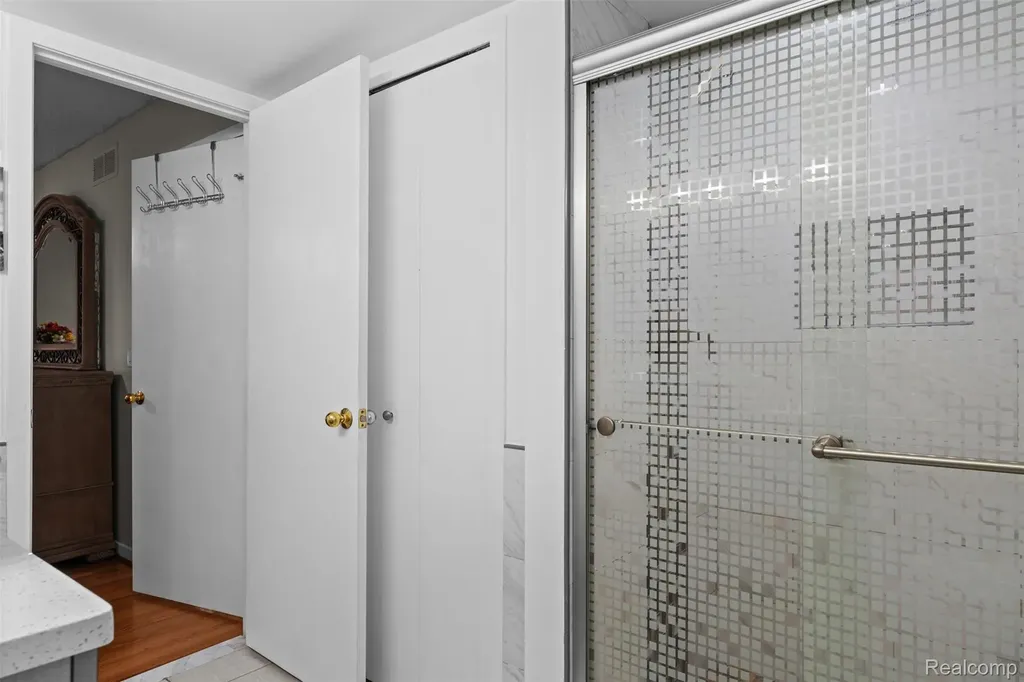 7096 Clements West Bloomfield Charter Township MI 48322
