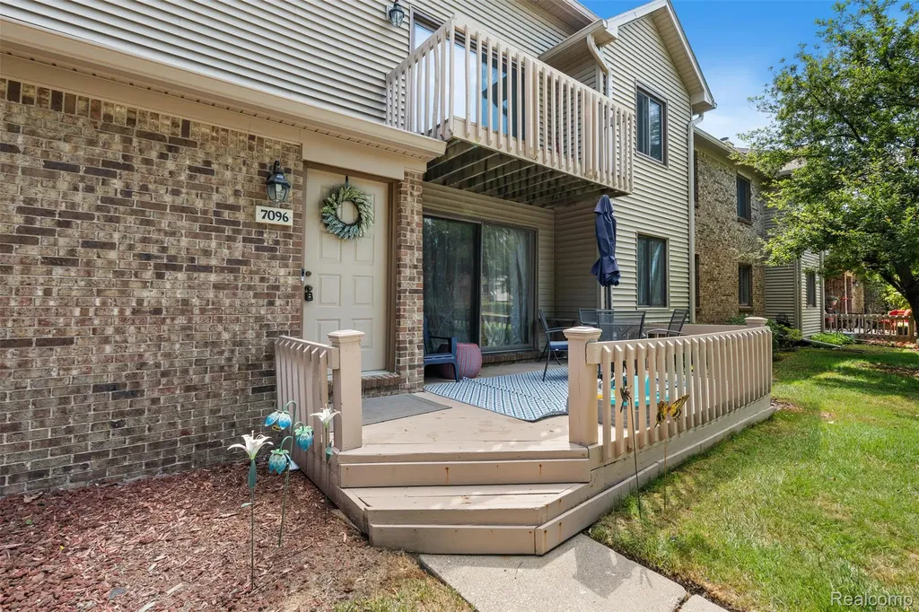 7096 Clements West Bloomfield Charter Township MI 48322