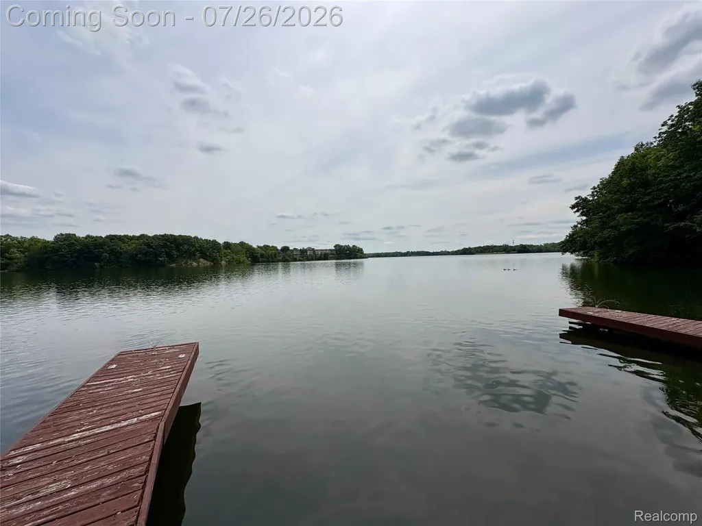 1736 Grove Road York Charter Township MI 48198