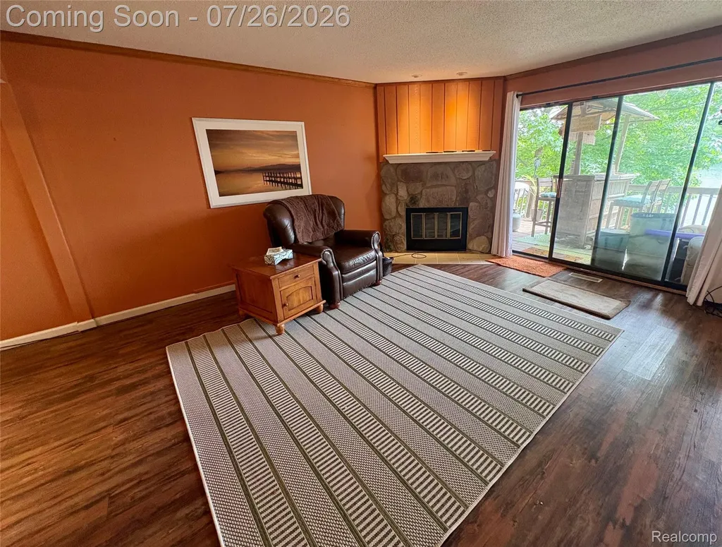 1736 Grove Road York Charter Township MI 48198
