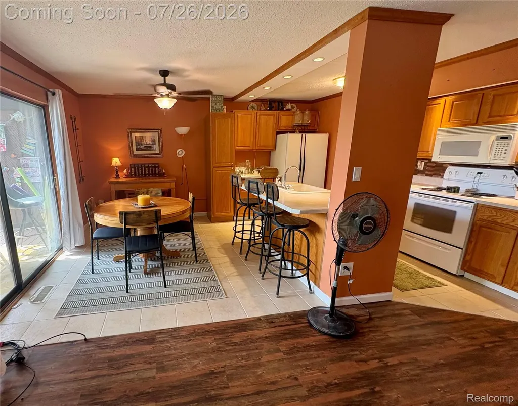 1736 Grove Road York Charter Township MI 48198