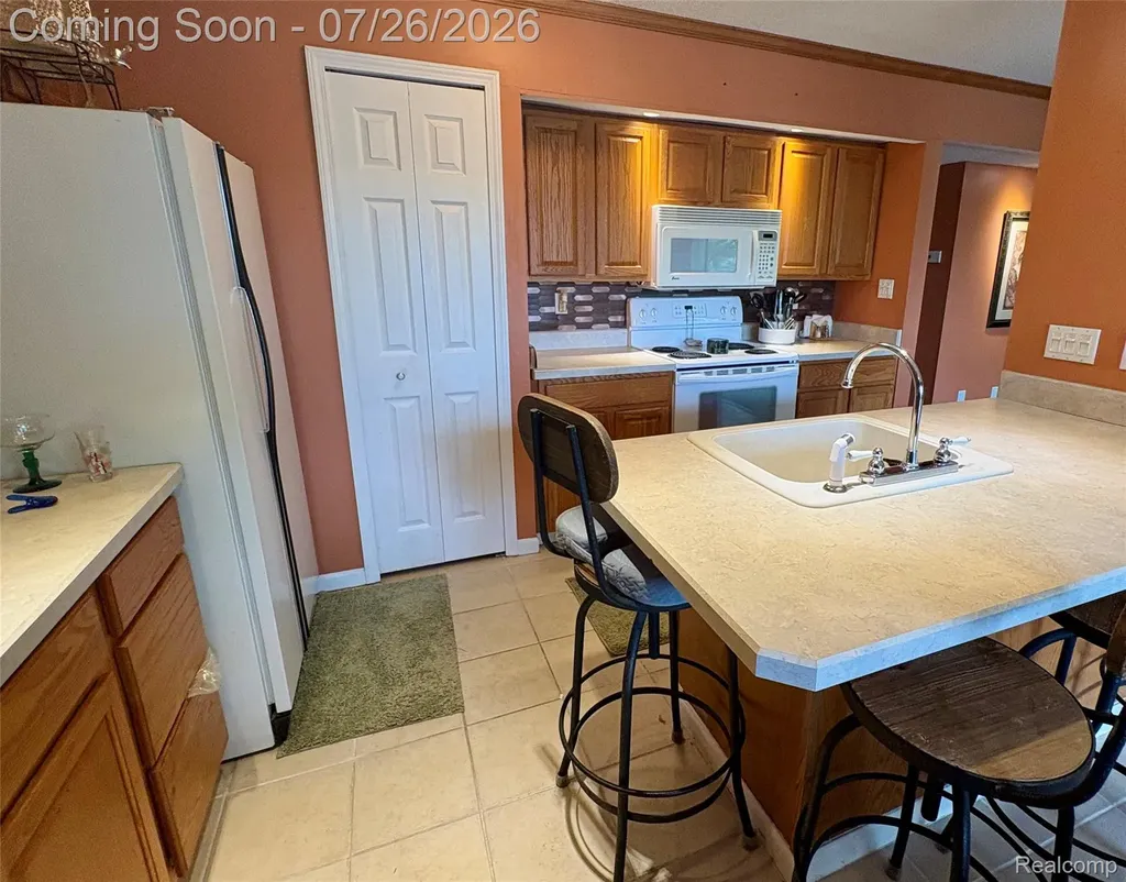 1736 Grove Road York Charter Township MI 48198