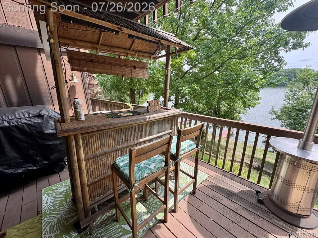 1736 Grove Road York Charter Township MI 48198