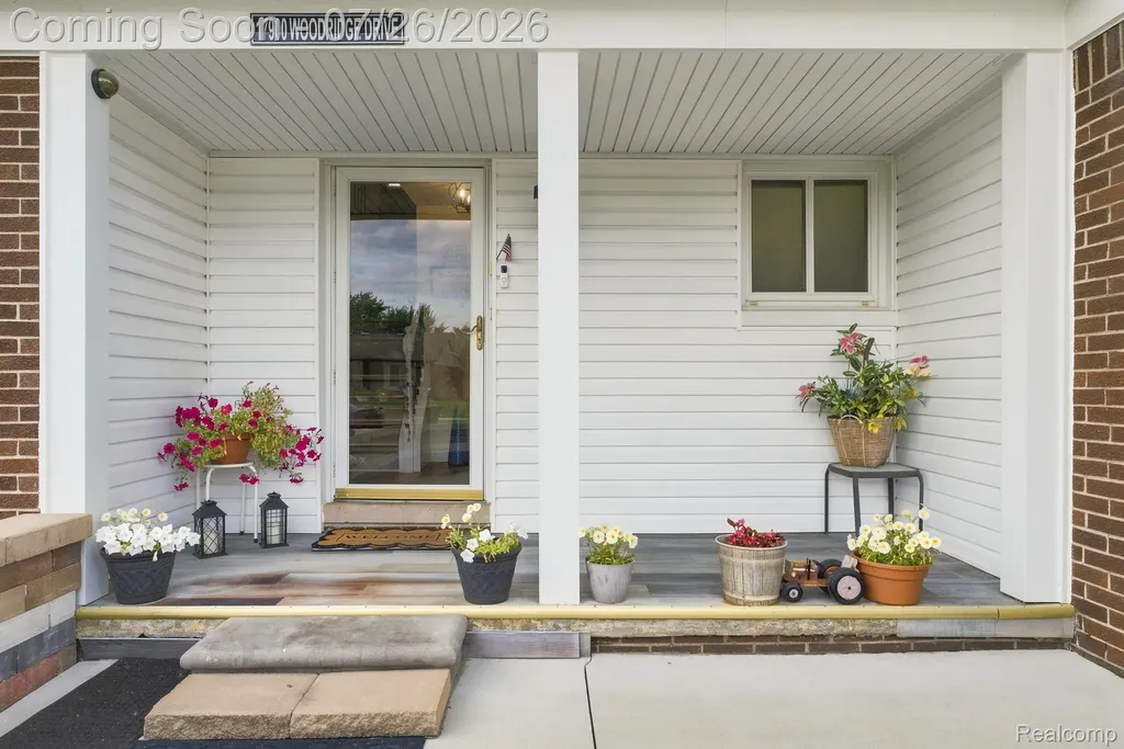 17900 Woodridge Drive Brownstown Charter Township MI 48193