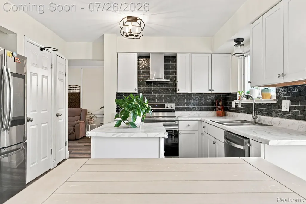 17900 Woodridge Drive Brownstown Charter Township MI 48193