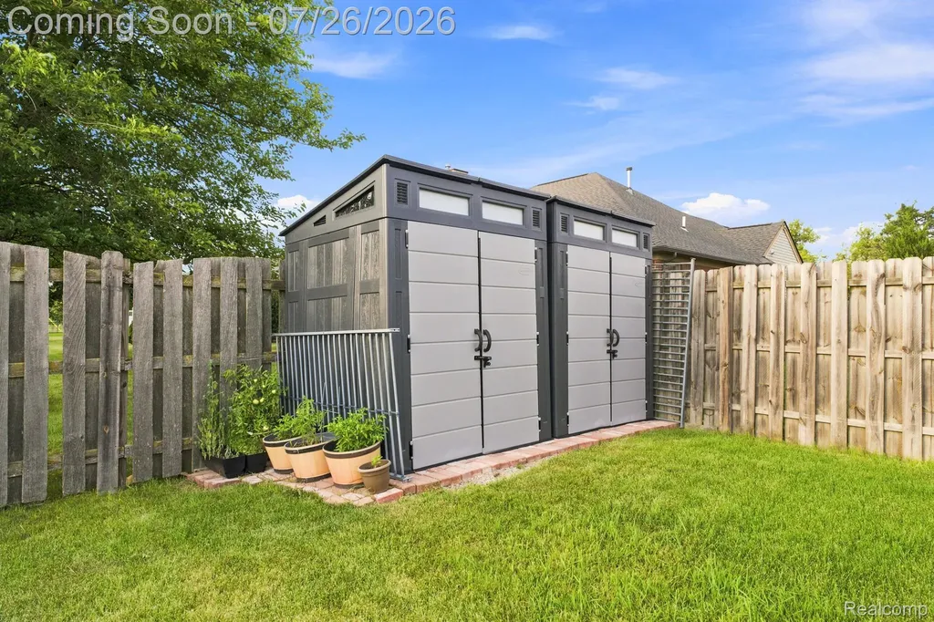 17900 Woodridge Drive Brownstown Charter Township MI 48193