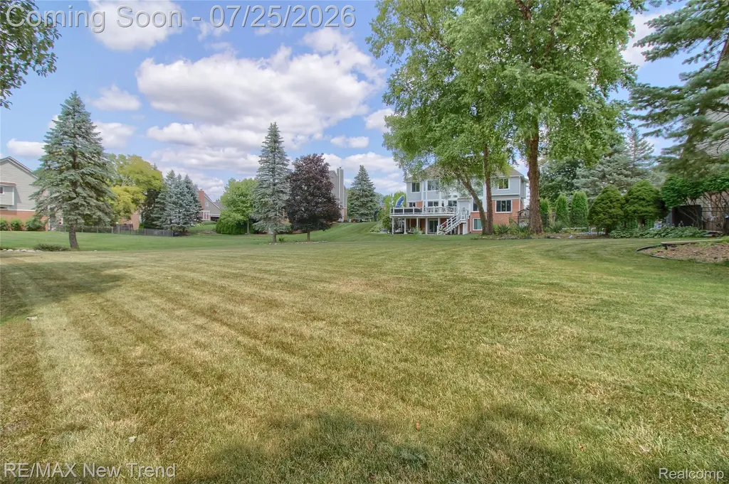 23733 Wintergreen Circle Novi City MI 48374
