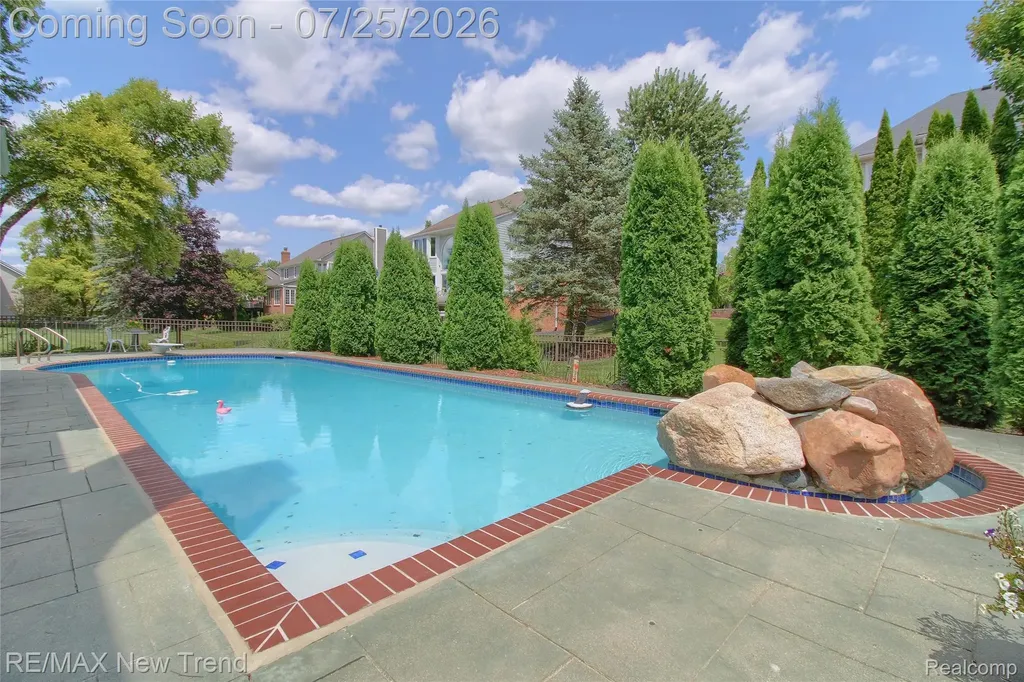 23733 Wintergreen Circle Novi City MI 48374