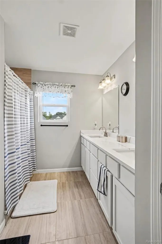4101 Cedar Lane Grand Blanc Charter Township MI 48439
