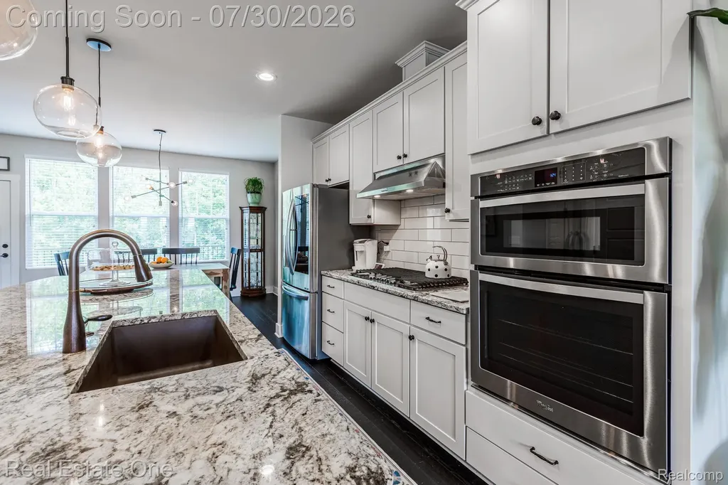 2785 Hartwick Drive Rochester Hills City MI 48307
