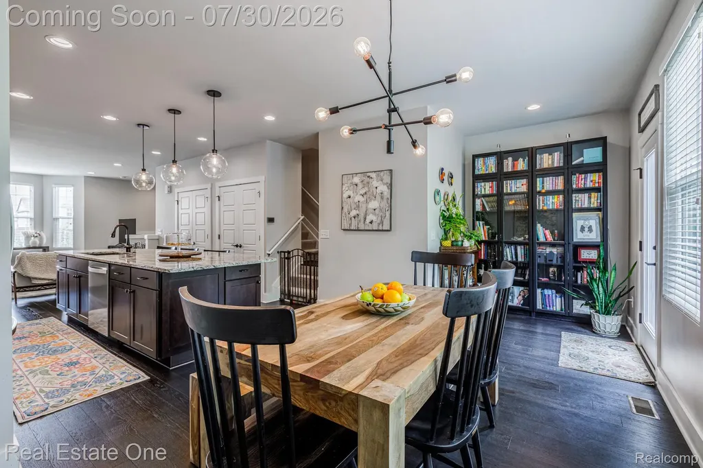 2785 Hartwick Drive Rochester Hills City MI 48307