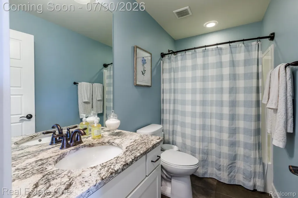 2785 Hartwick Drive Rochester Hills City MI 48307