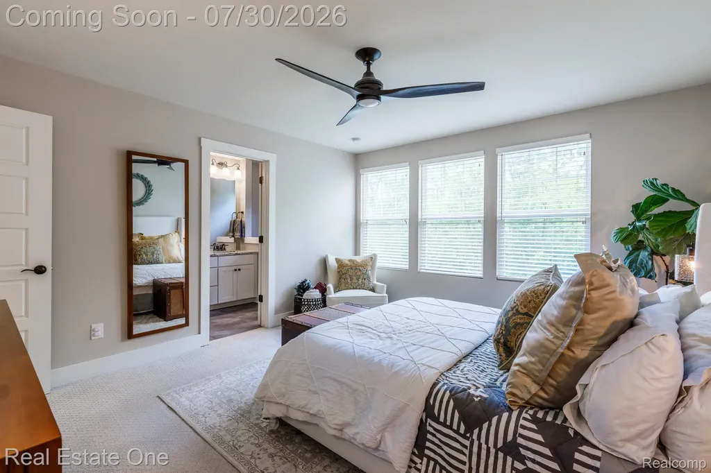 2785 Hartwick Drive Rochester Hills City MI 48307