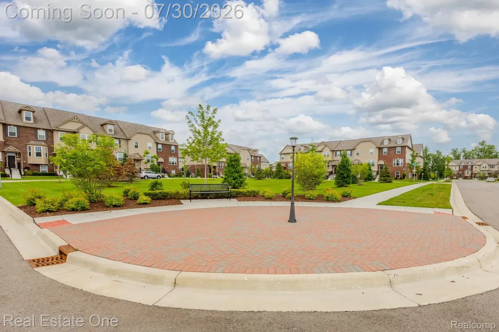 2785 Hartwick Drive Rochester Hills City MI 48307