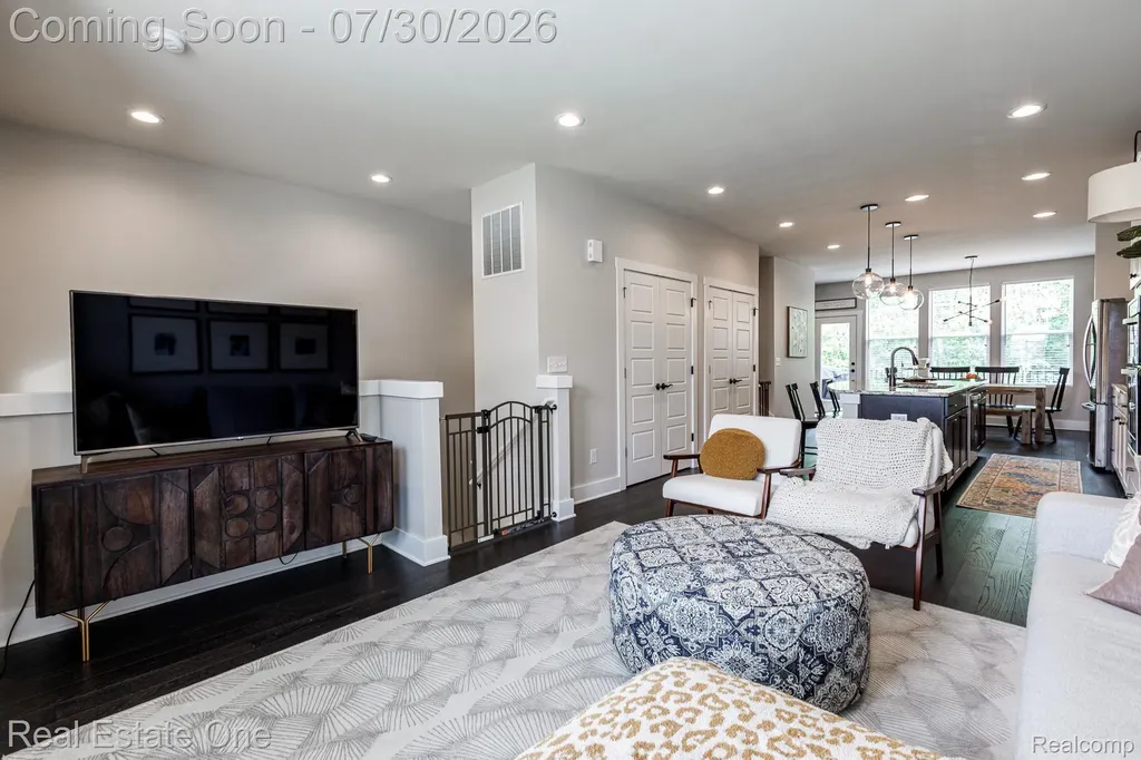 2785 Hartwick Drive Rochester Hills City MI 48307