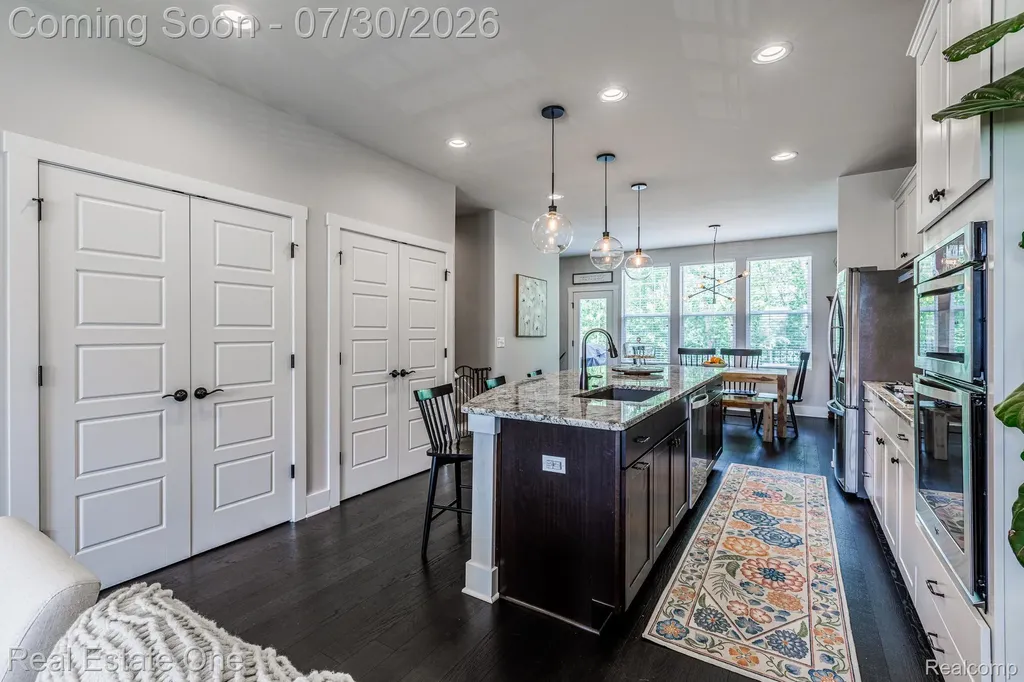 2785 Hartwick Drive Rochester Hills City MI 48307