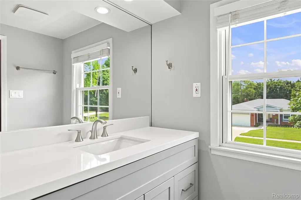 41138 Crestwood Drive Plymouth Charter Township MI 48170