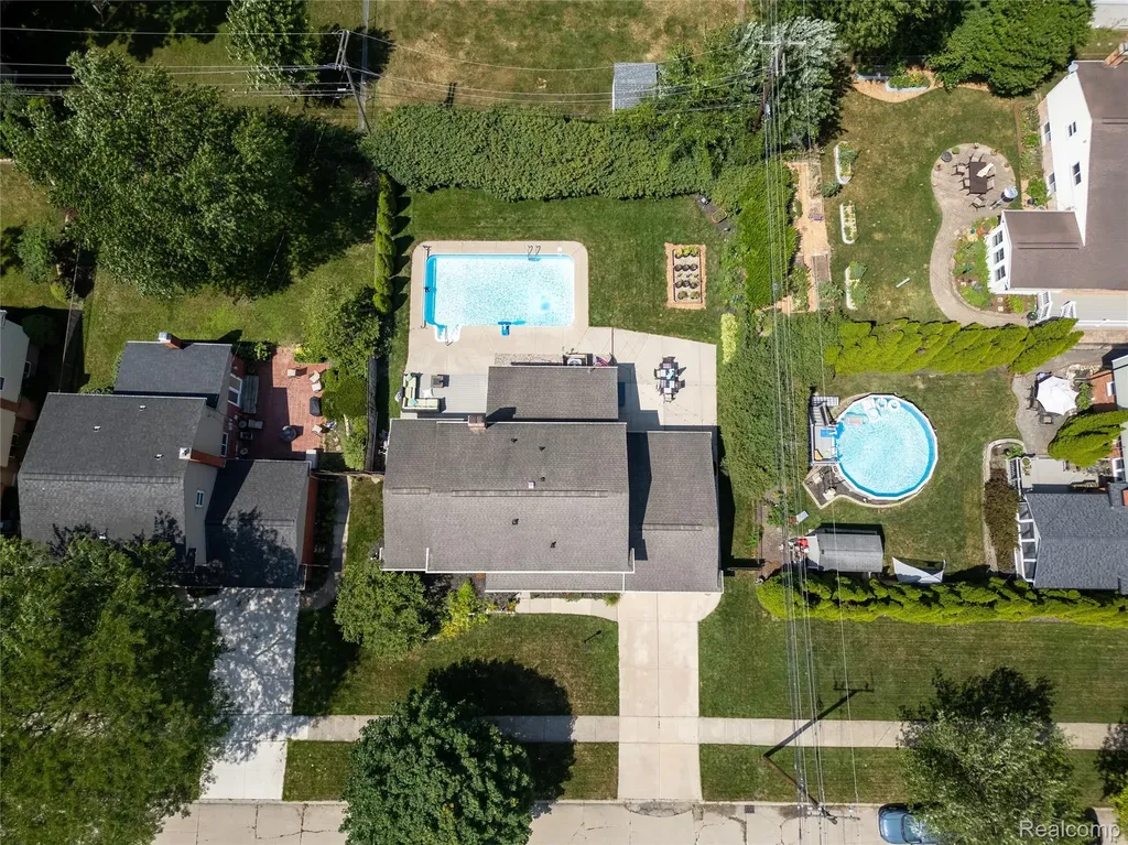 41138 Crestwood Drive Plymouth Charter Township MI 48170