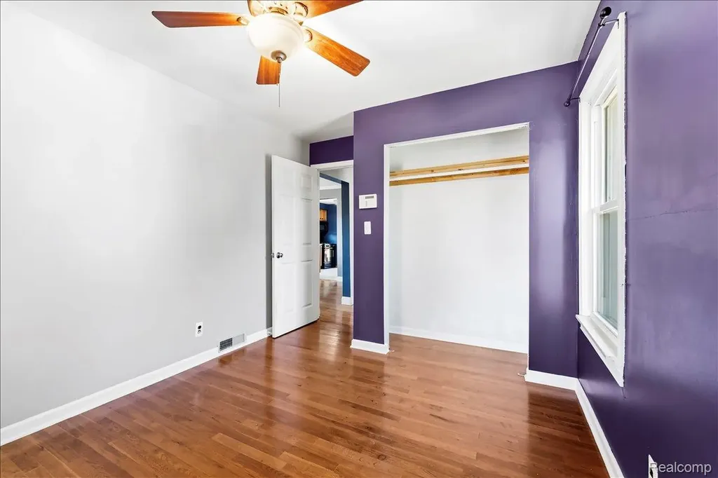 34868 W Jefferson Avenue Brownstown Charter Township MI 48173