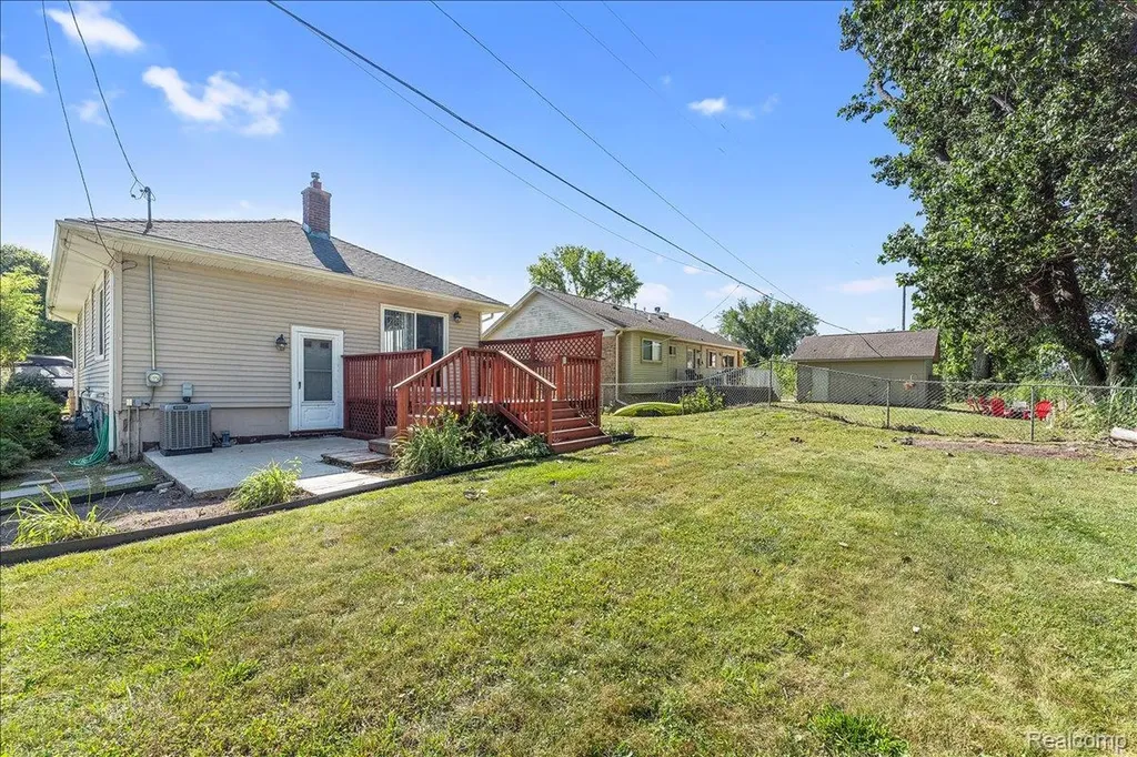 34868 W Jefferson Avenue Brownstown Charter Township MI 48173