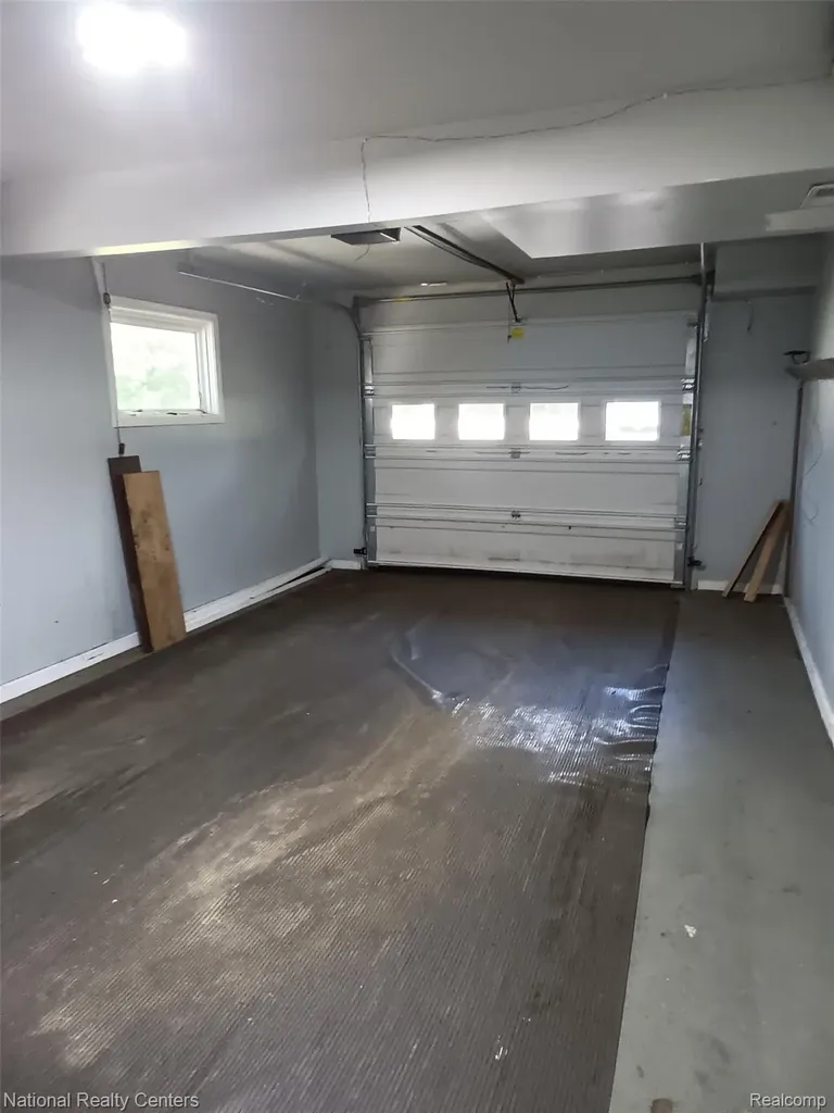 15280 Riviera Shores Drive Holly Township MI 48442