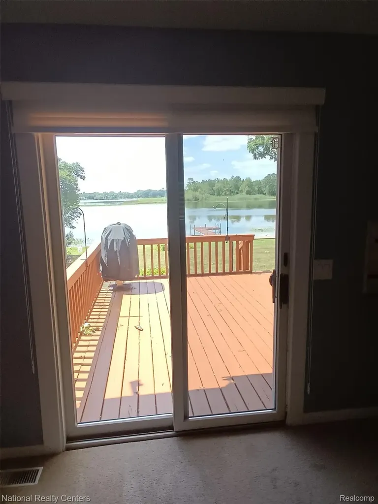 15280 Riviera Shores Drive Holly Township MI 48442