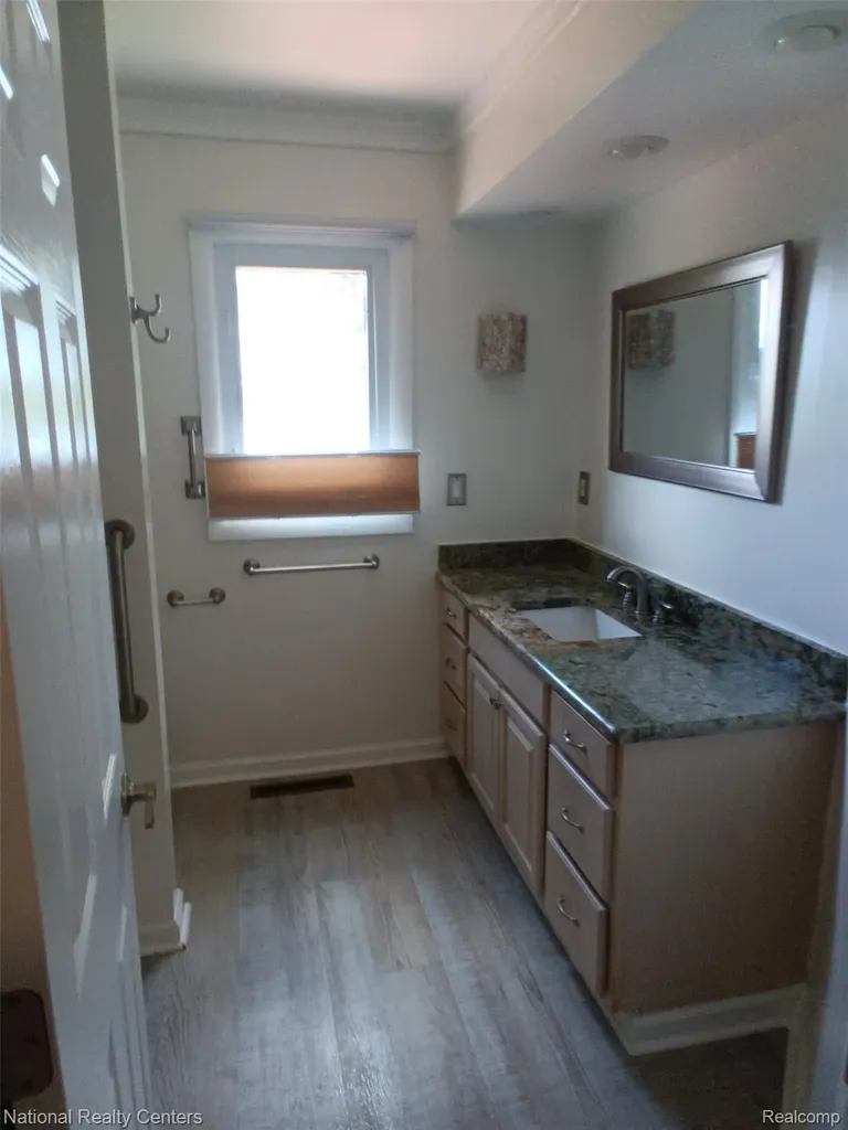 15280 Riviera Shores Drive Holly Township MI 48442