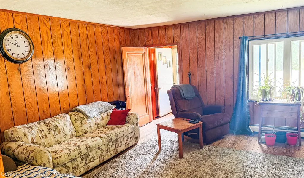 209 S Fifth Street Roscommon Village MI 48653