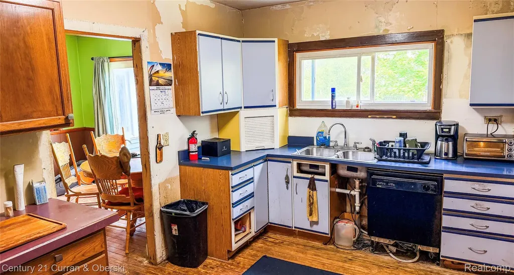 209 S Fifth Street Roscommon Village MI 48653