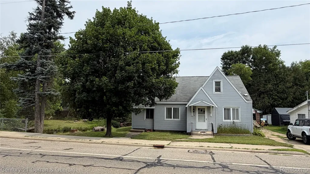 209 S Fifth Street Roscommon Village MI 48653