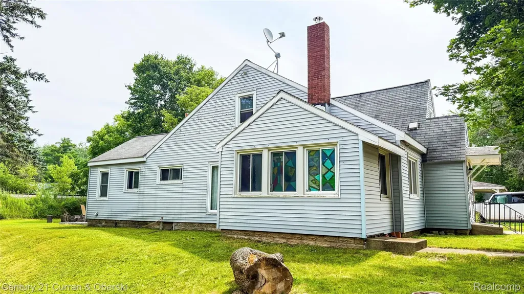 209 S Fifth Street Roscommon Village MI 48653