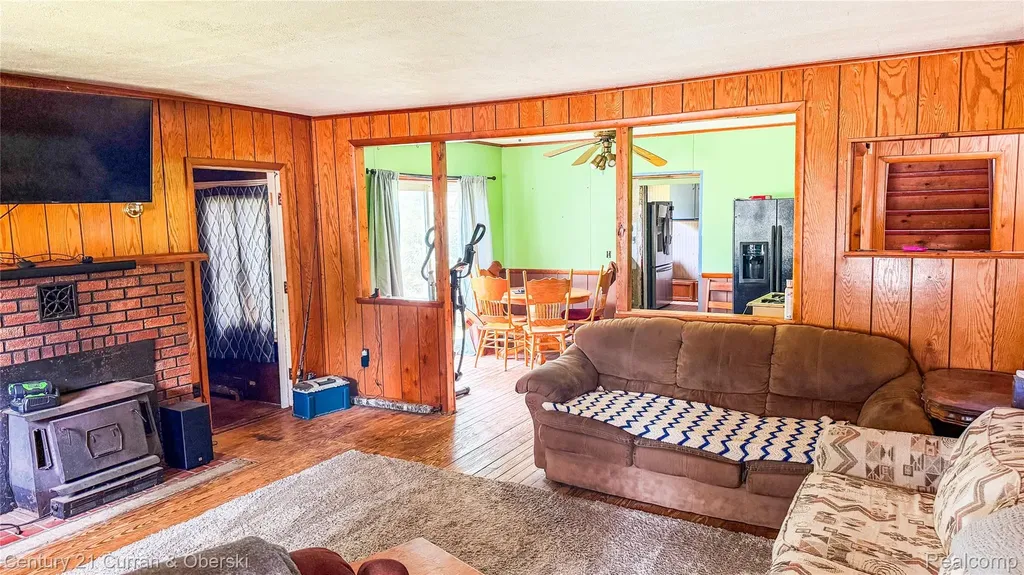 209 S Fifth Street Roscommon Village MI 48653