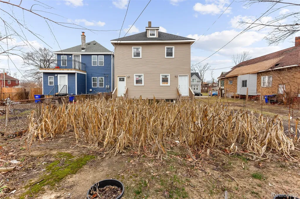 5860 Hazlett Street Detroit City MI 48210