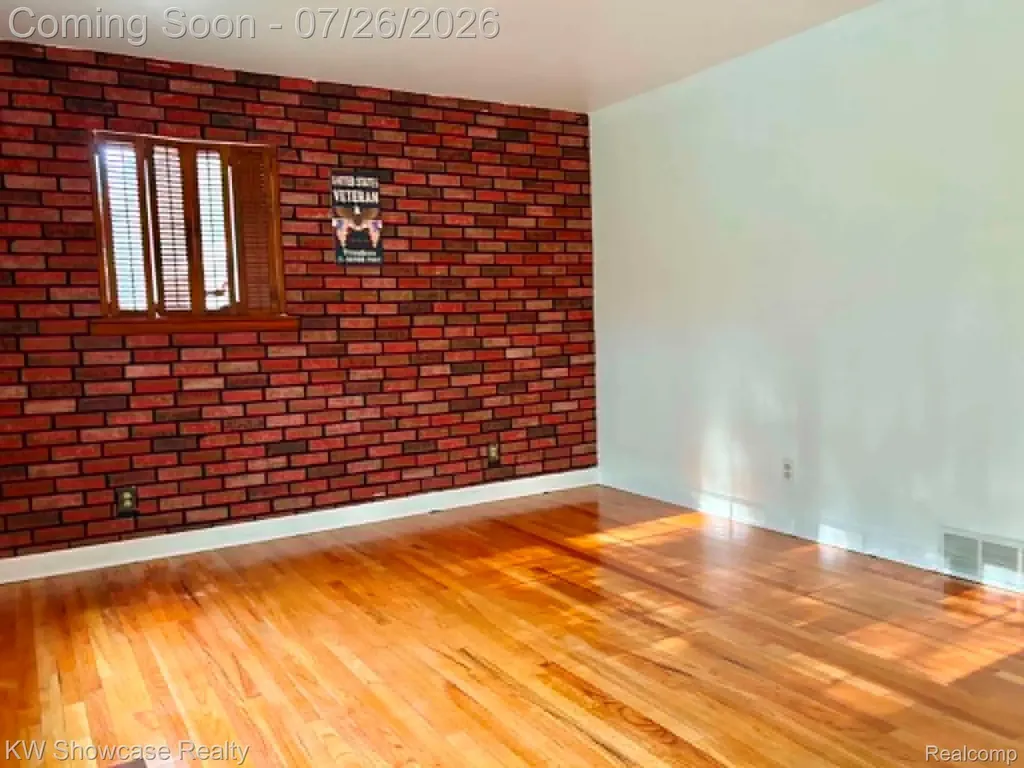 8835 Long Lane Independence Charter Township MI 48348
