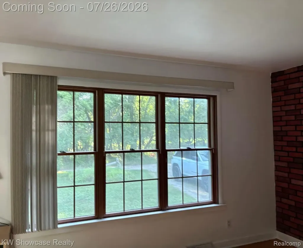 8835 Long Lane Independence Charter Township MI 48348